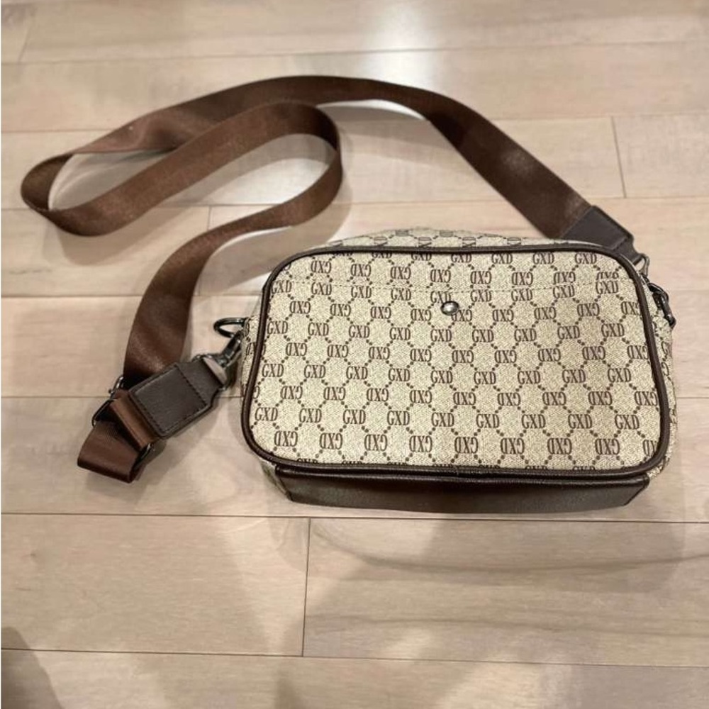 Gucci purse - Picture 4 of 4
